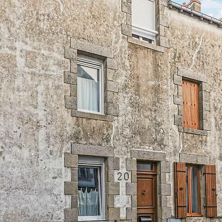 Awesome In Sur With Wifi And 1 Bedrooms 바츠 쉬르 메르