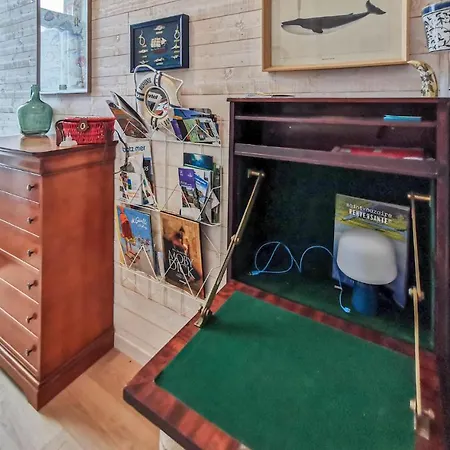 Awesome In Sur With Wifi And 1 Bedrooms 바츠 쉬르 메르